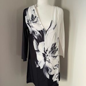 NWT Mini dress black & white size small poly blend long sleeve ruched shoulders